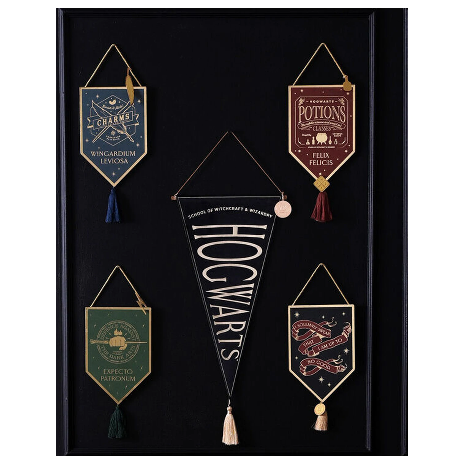 Harry Potter Hogwarts závesná zástava produktová fotografia