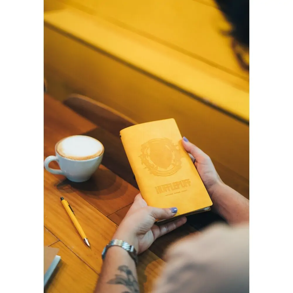 Harry Potter Hufflepuff cestovný zápisník produktová fotografia