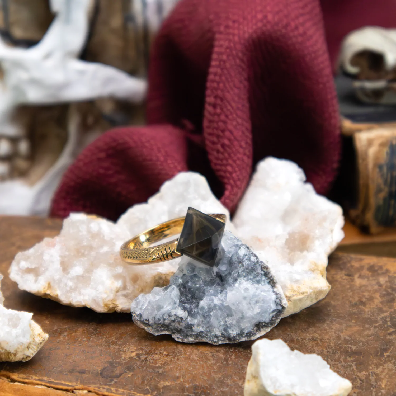 Harry Potter Replica 1/1 Lord Voldemort´s Horcrux Prsteň (pozlátený) produktová fotografia