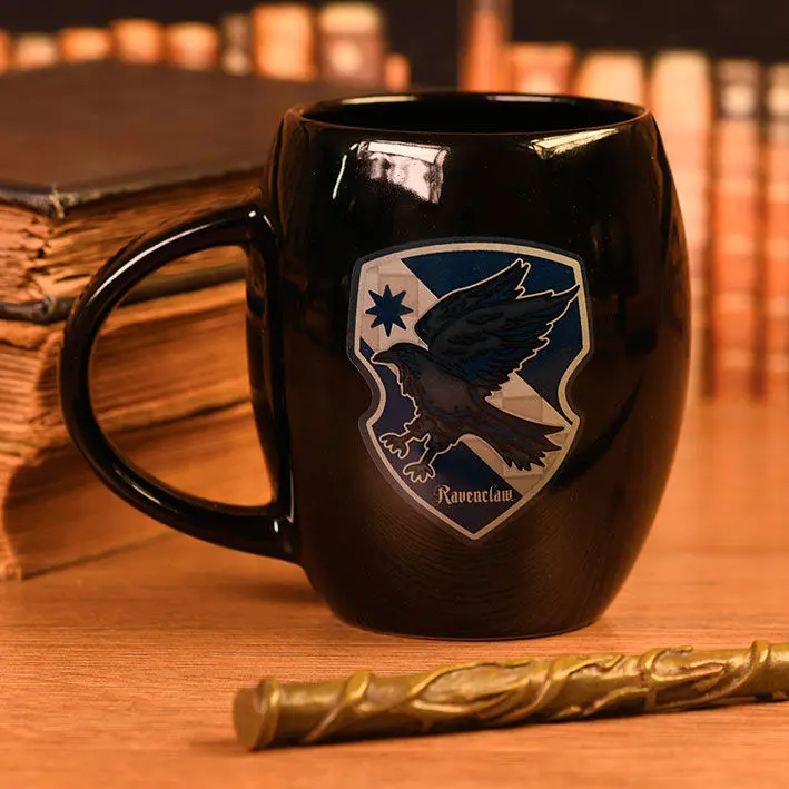 Harry Potter Oval Hrnček Ravenclaw Uniform produktová fotografia