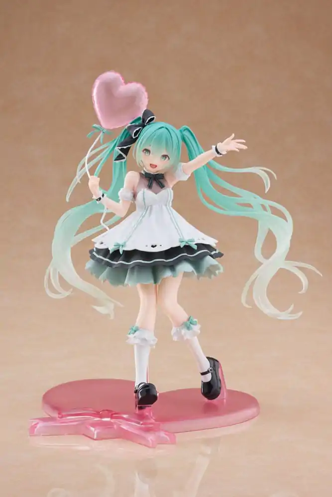 Hatsune Miku AMP+ PVC Socha Hatsune Miku Birthday 2025 Party Ver. 21 cm produktová fotografia