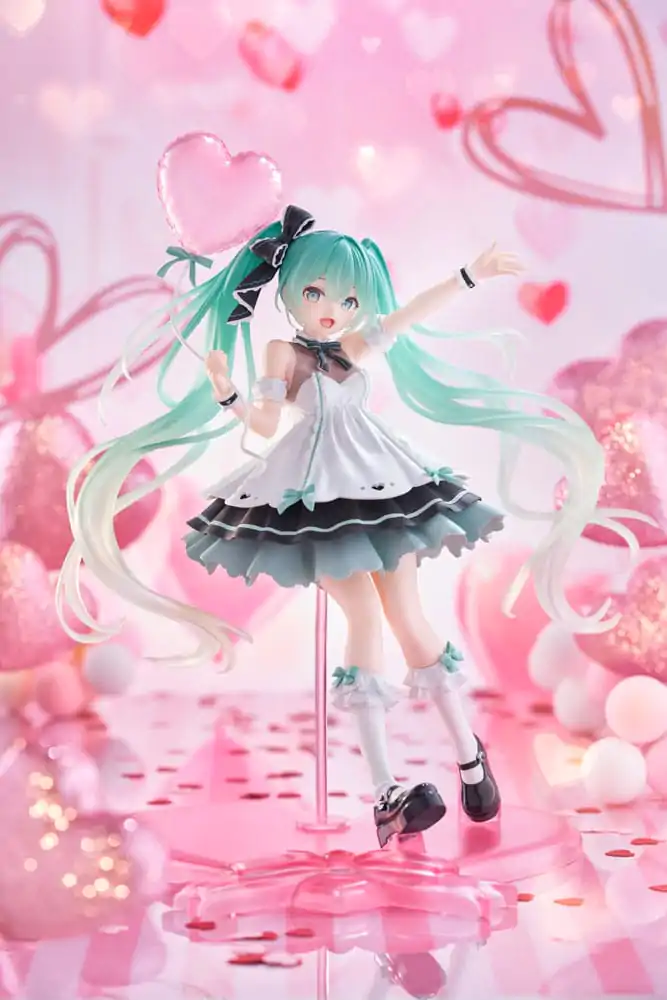 Hatsune Miku AMP+ PVC Socha Hatsune Miku Birthday 2025 Party Ver. 21 cm produktová fotografia