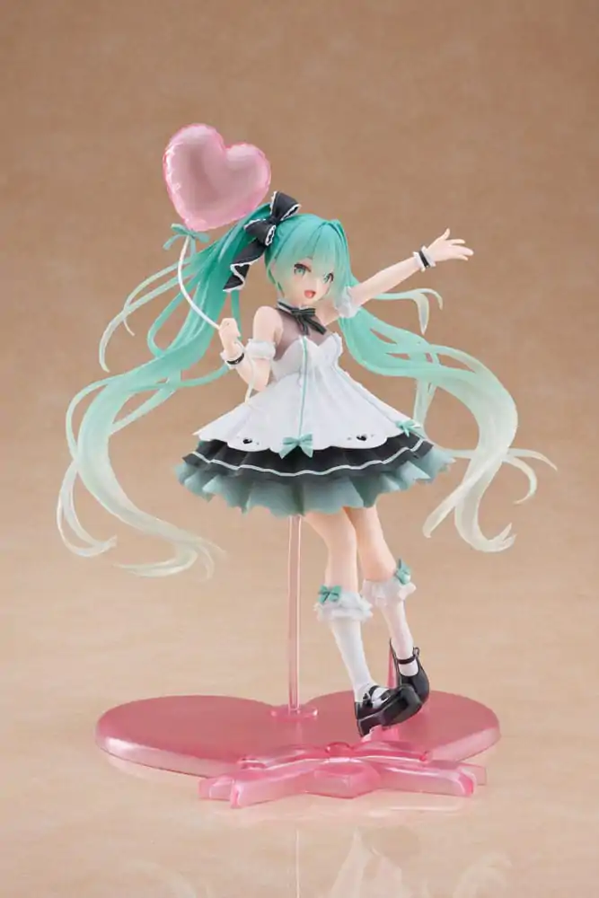 Hatsune Miku AMP+ PVC Socha Hatsune Miku Birthday 2025 Party Ver. 21 cm produktová fotografia