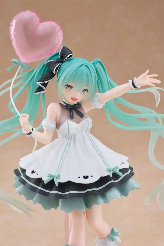 Hatsune Miku AMP+ PVC Socha Hatsune Miku Birthday 2025 Party Ver. 21 cm produktová fotografia