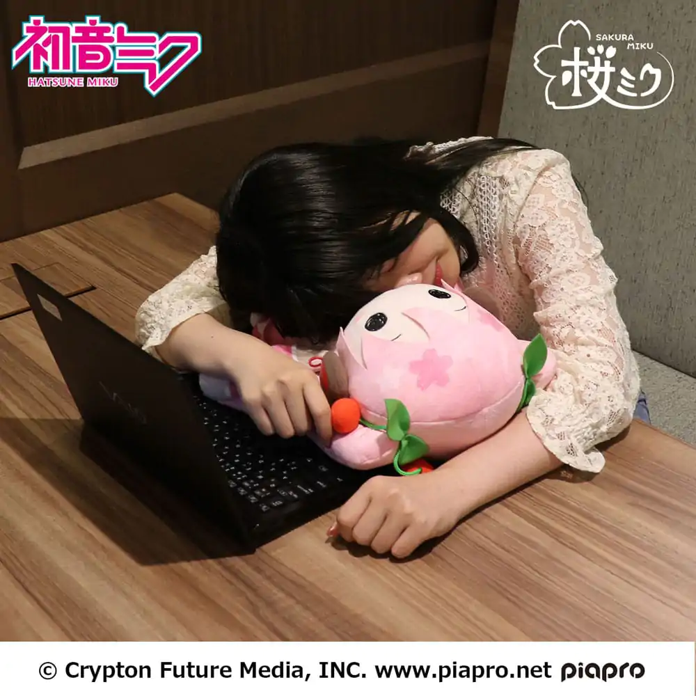 Hatsune Miku Pillowgurumi Plyšová figúrka Sakura Miku 44 cm produktová fotografia