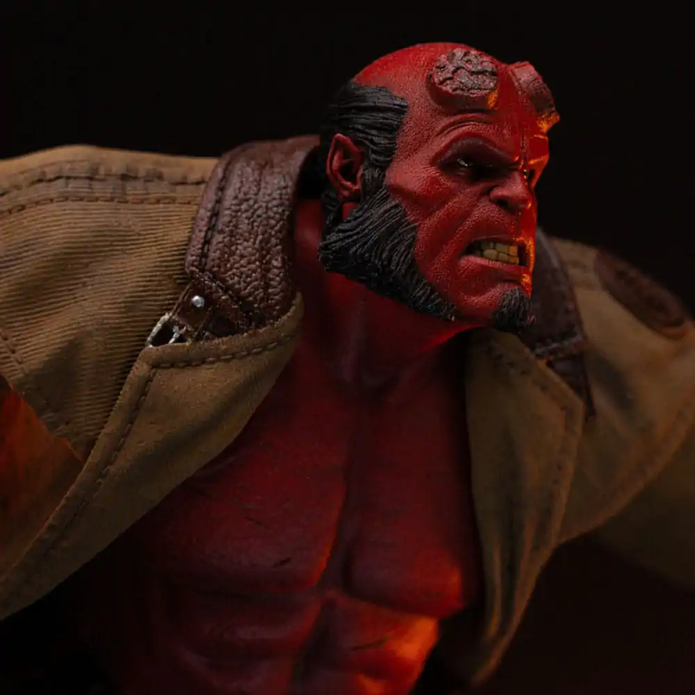 Hellboy 2 BDS Art Scale socha 1/10 Hellboy 34 cm termékfotó