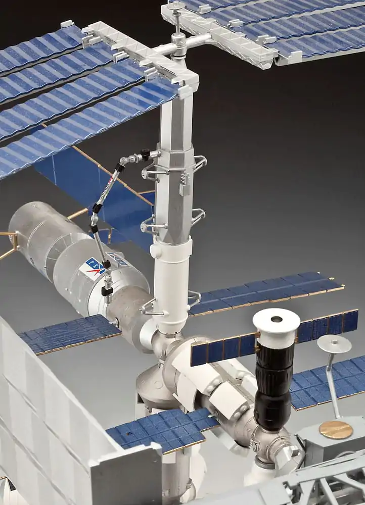 International Space Station ISS Model Kit Darčeková sada 1/144 25th Anniversary Platinum Edition 74 cm termékfotó