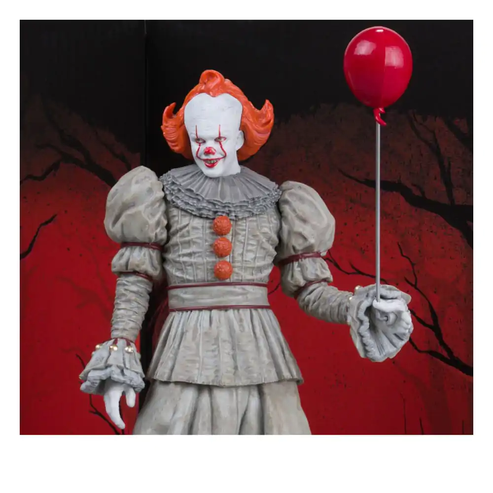 It: Welcome to Derry Movie Maniacs PVC Socha Pennywise (Gold Label) 16 cm produktová fotografia