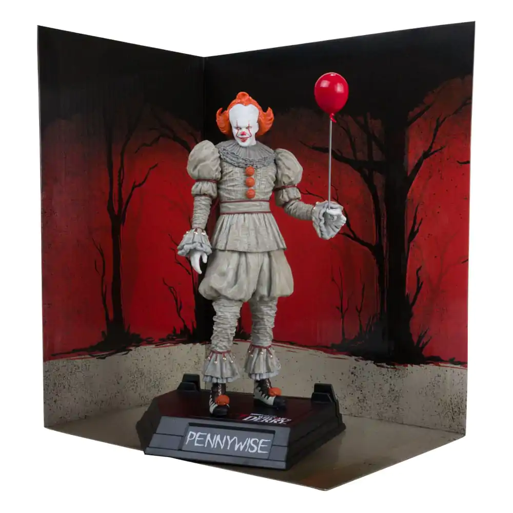 It: Welcome to Derry Movie Maniacs PVC Socha Pennywise (Gold Label) 16 cm produktová fotografia