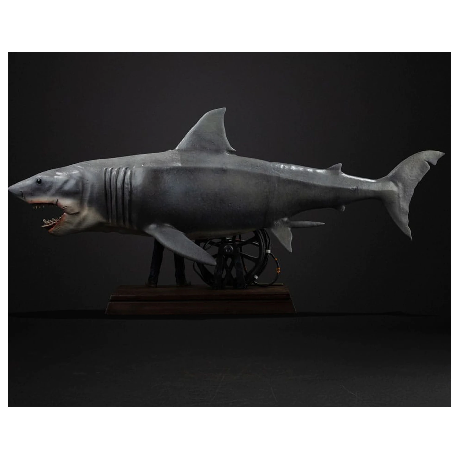 Jaws Deluxe Art Scale socha 1/10 Steven Spielberg Jaws 50. výročie 27 cm produktová fotografia