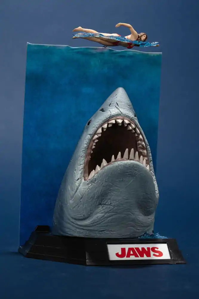 Jaws Movie Maniacs PVC soška Jaws (50th Anniversary) 16 cm produktová fotografia