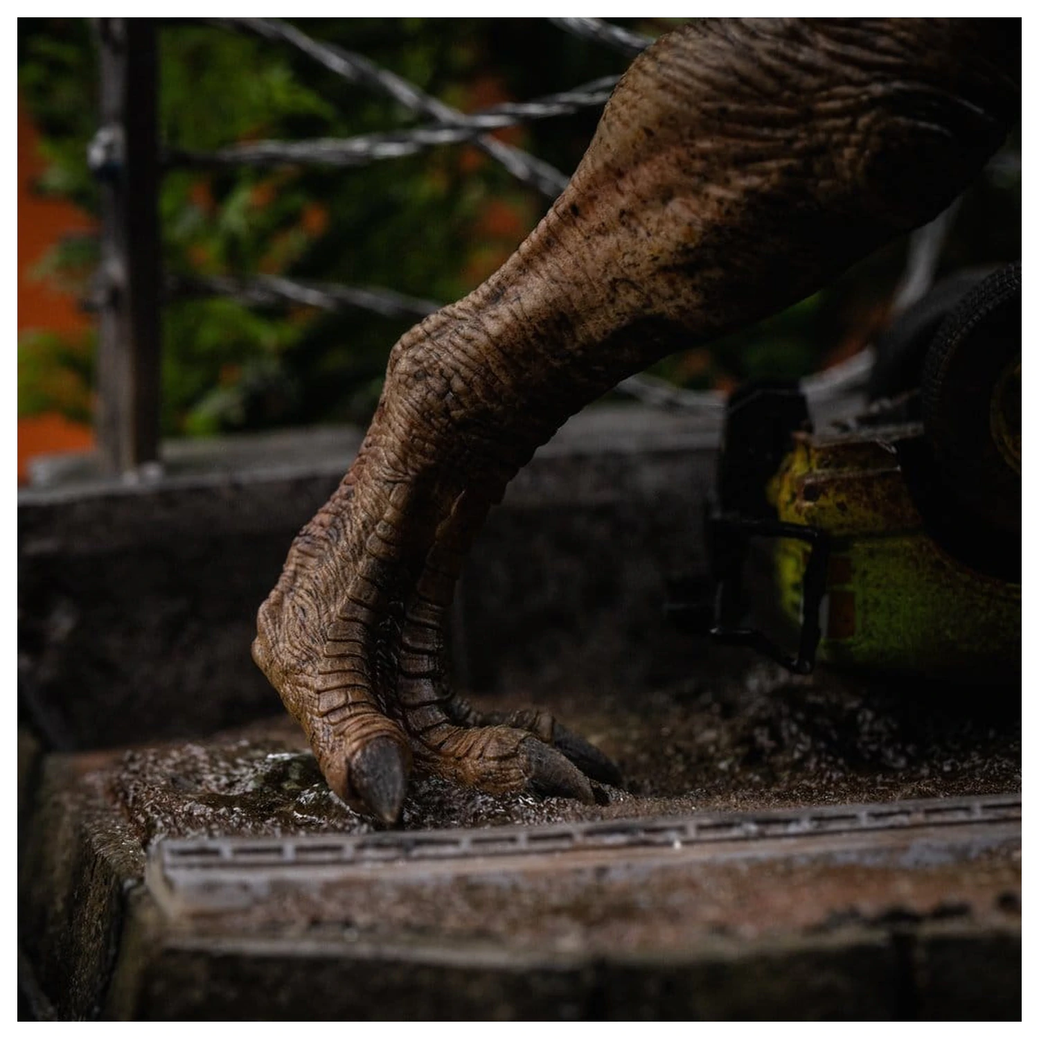 Jurassic Park Icons socha T-Rex Breakout Set A 17 cm produktová fotografia