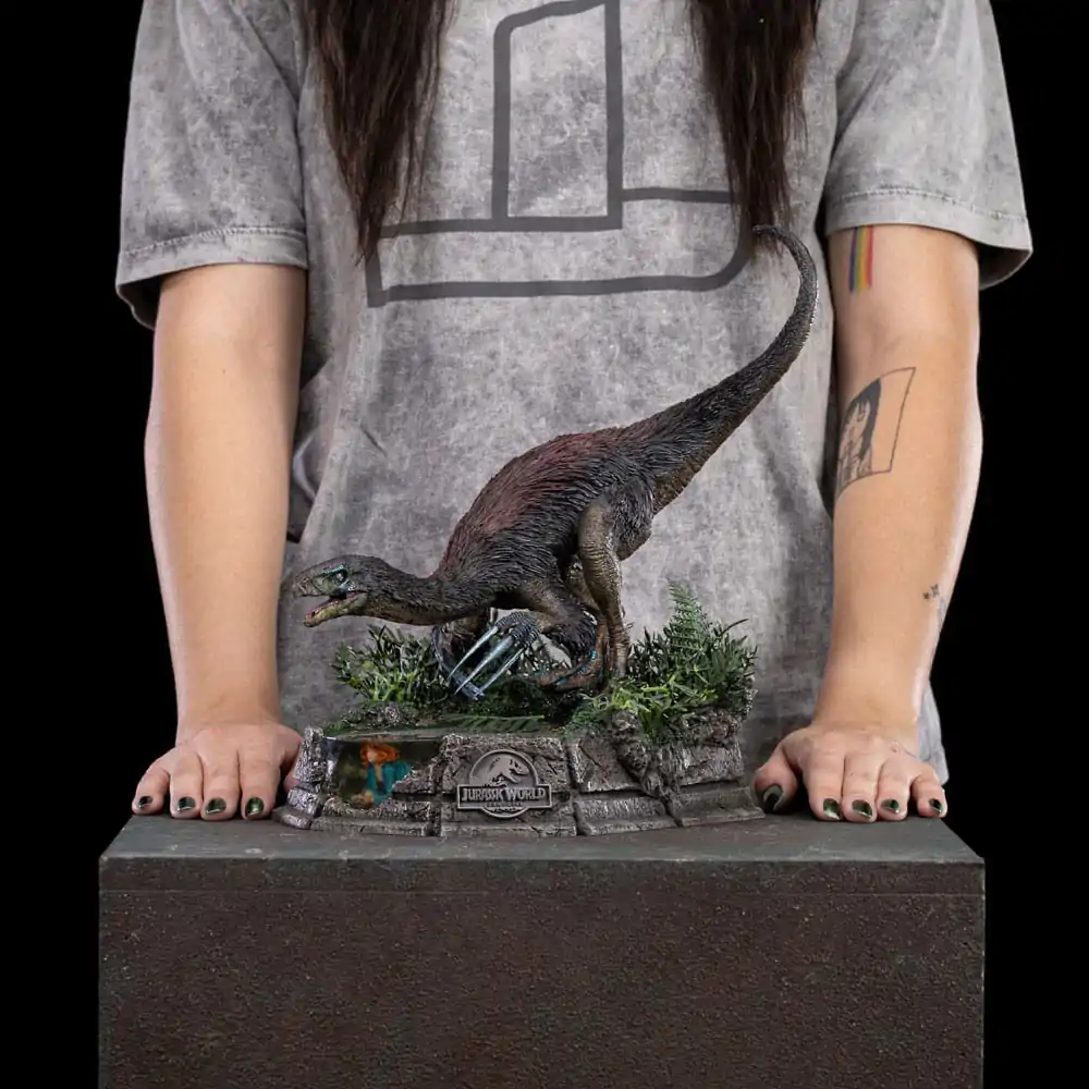 Jurassic World: Dominion Demi Art Scale Socha 1/20 Therizinosaurus 29 cm produktová fotografia