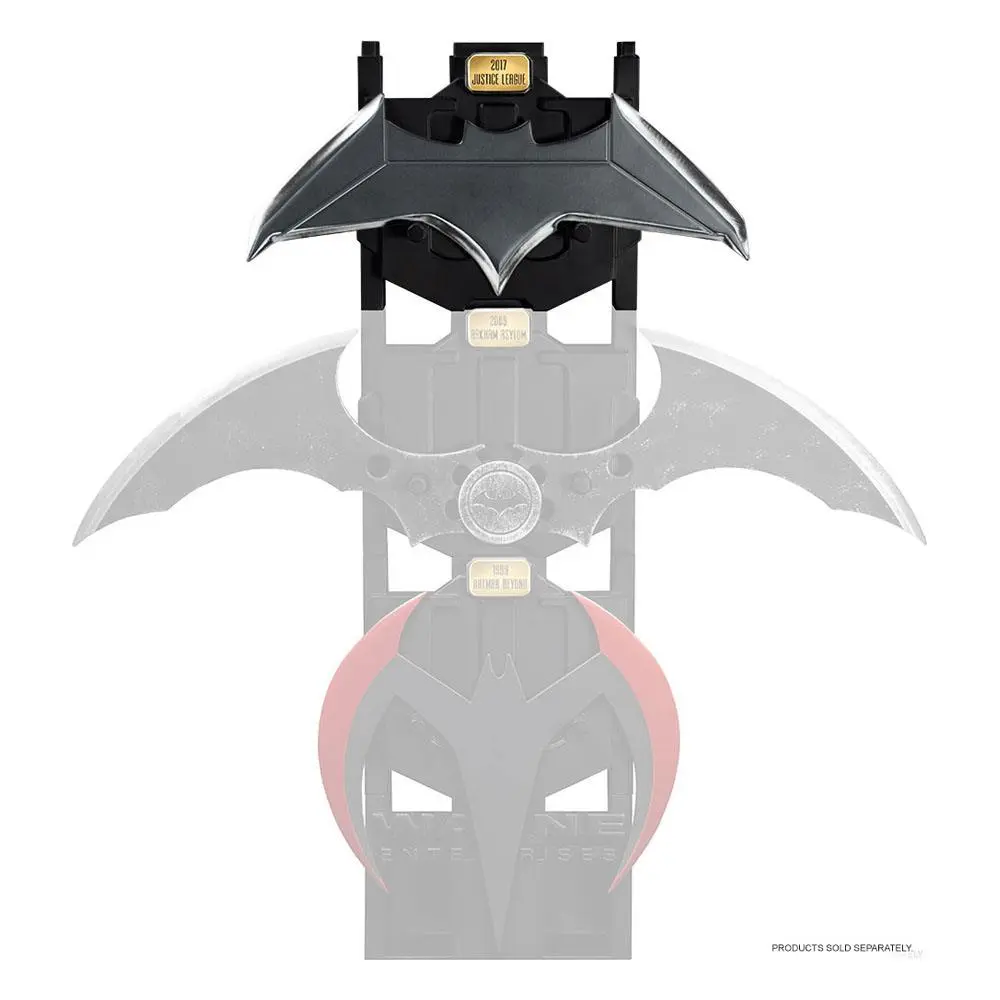 Justice League Replica 1/1 Batarang 20 cm produktová fotografia