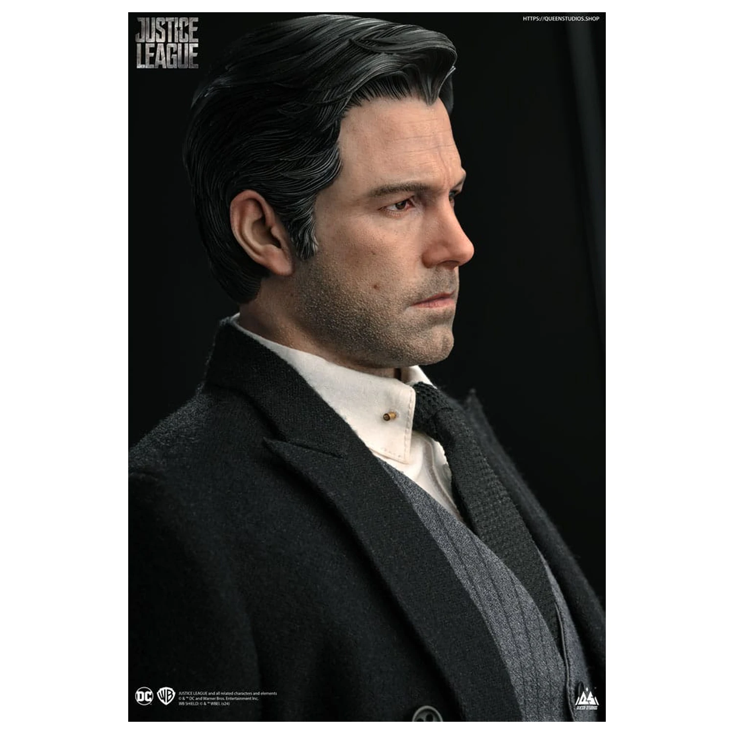 Justice League Socha 1/4 Bruce Wayne (Ben Affleck) 51 cm produktová fotografia