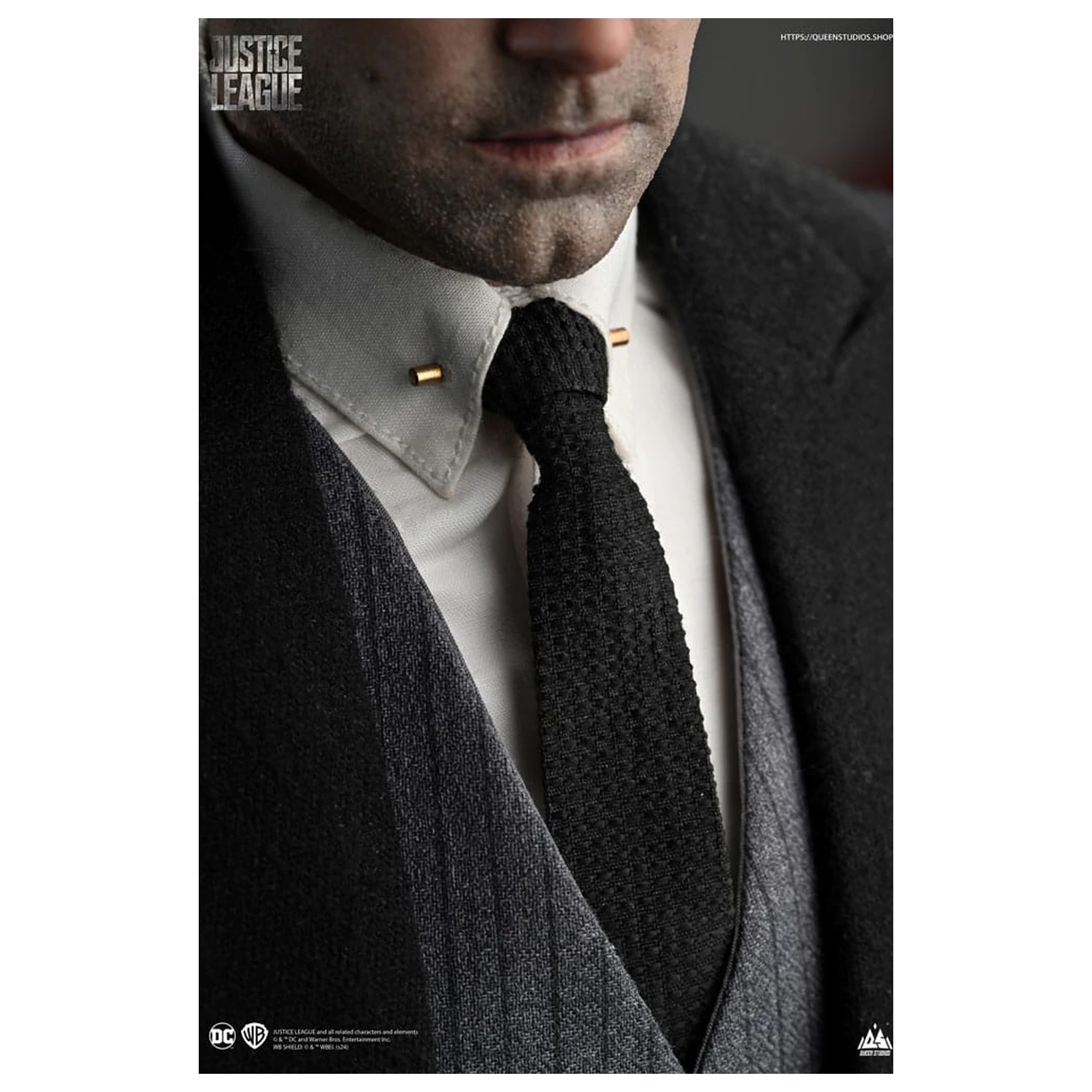 Justice League Socha 1/4 Bruce Wayne (Ben Affleck) 51 cm produktová fotografia