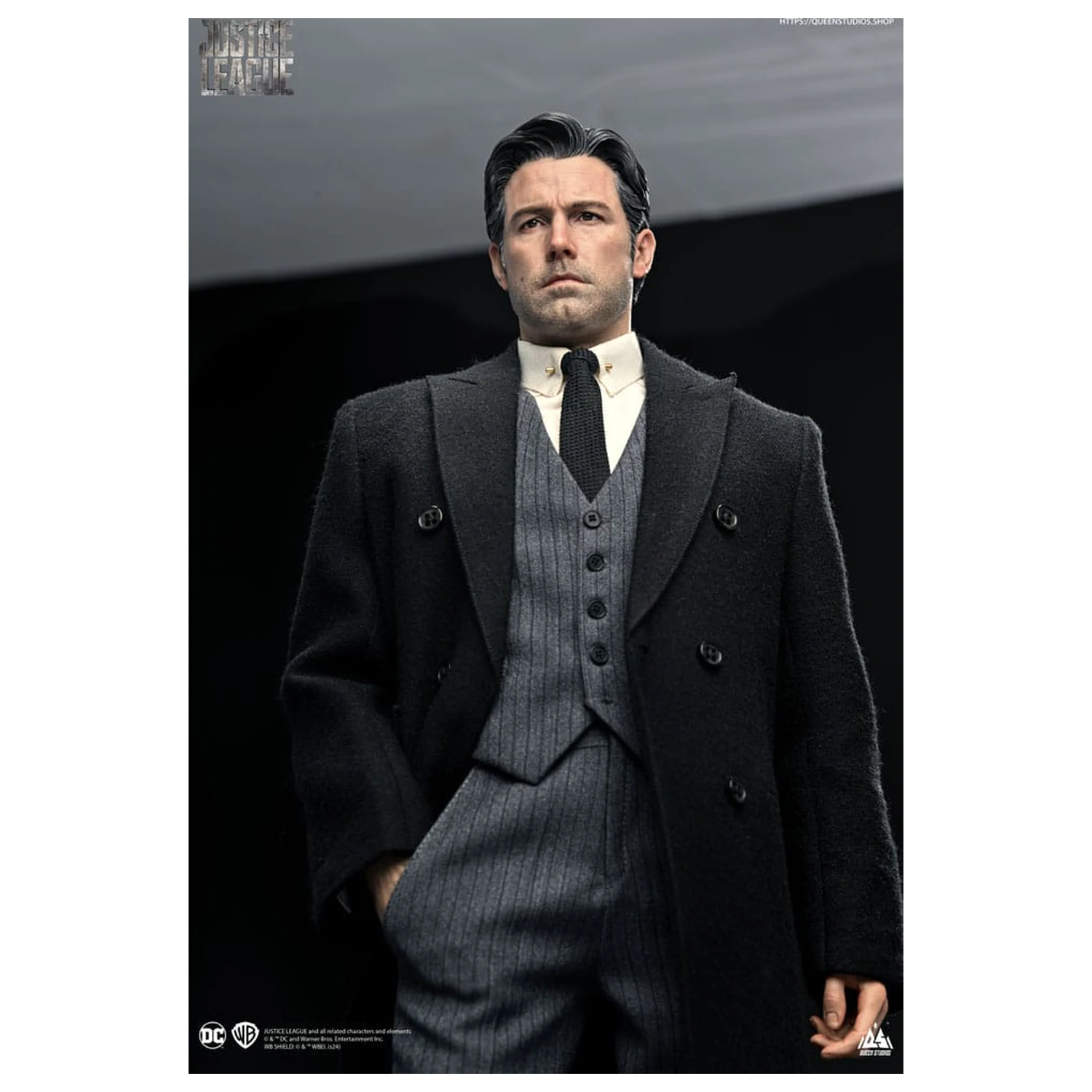 Justice League Socha 1/4 Bruce Wayne (Ben Affleck) 51 cm produktová fotografia