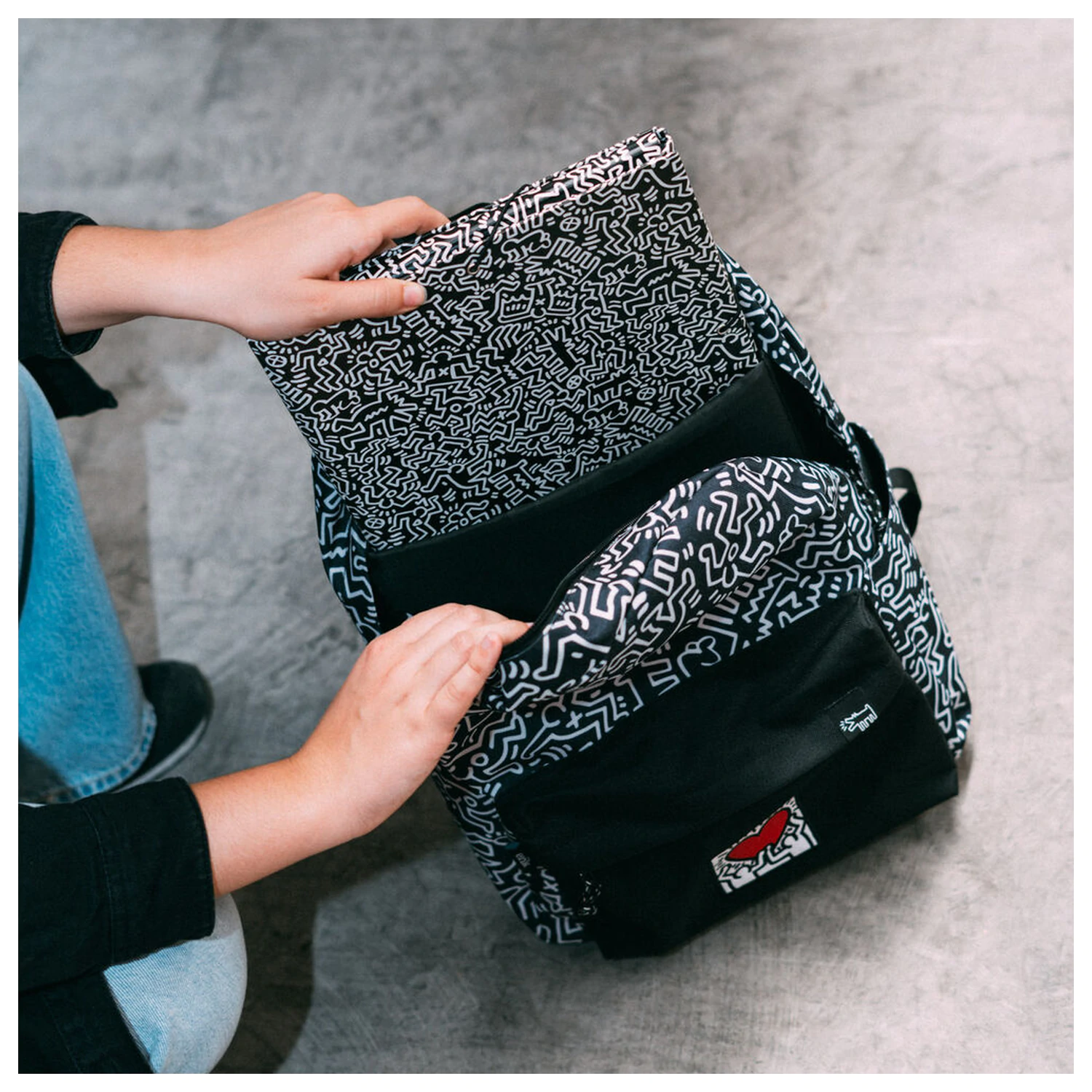 Keith Haring ruksak produktová fotografia