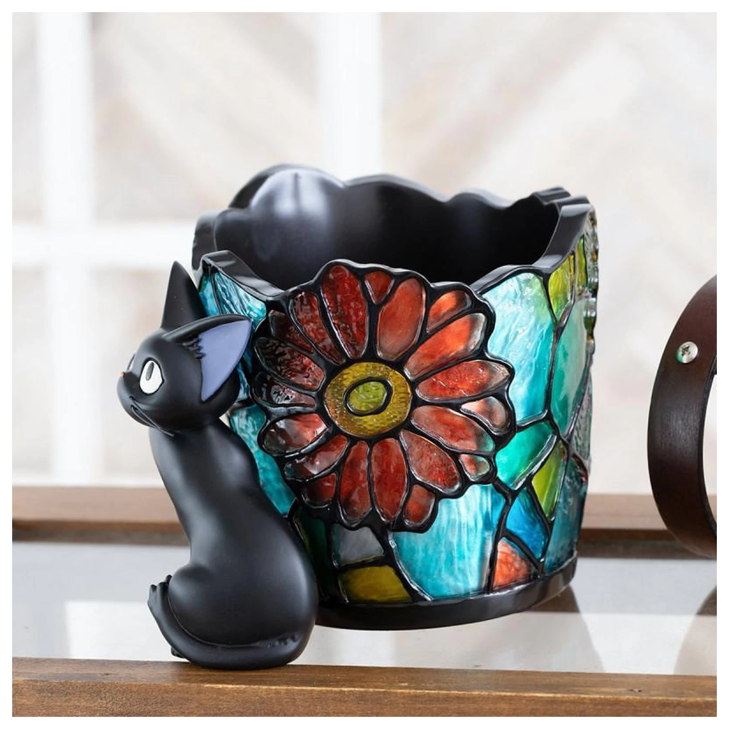 Kiki's Delivery Service Jiji Stained Glass kvetináč Diorama 18.5 cm produktová fotografia