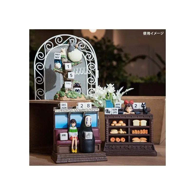 Kiki's Delivery Service Socha Dioráma trojkolky / Kalendár Kiki Salesclerk 11 cm produktová fotografia