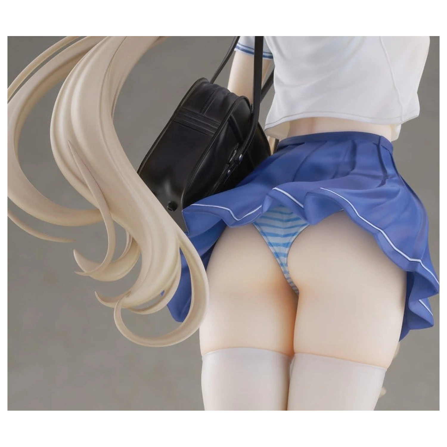 KoiKoi Sakura PVC figúrka 1/6 Momoko Uniform Ver. 27 cm produktová fotografia