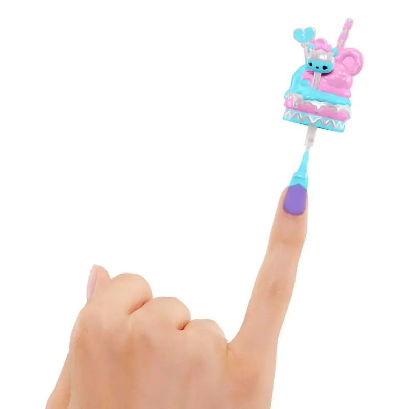 L.O.L. Surprise Candylicious Candy Shop Sweet Nails bábika produktová fotografia