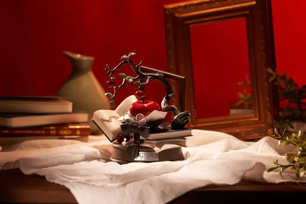 LIMEPIE Séria Reverse PVC Socha 1999 APPLe Erudite and Juicy Ver. 10 cm produktová fotografia