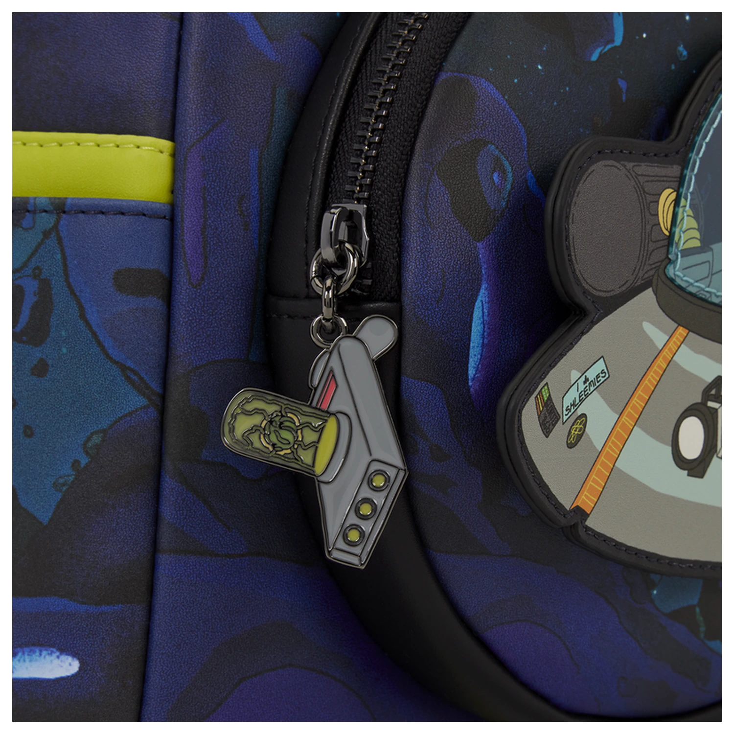Loungefly Cartoon Network Rick and Morty Space Cruiser Loungefly batoh 26 cm produktová fotografia