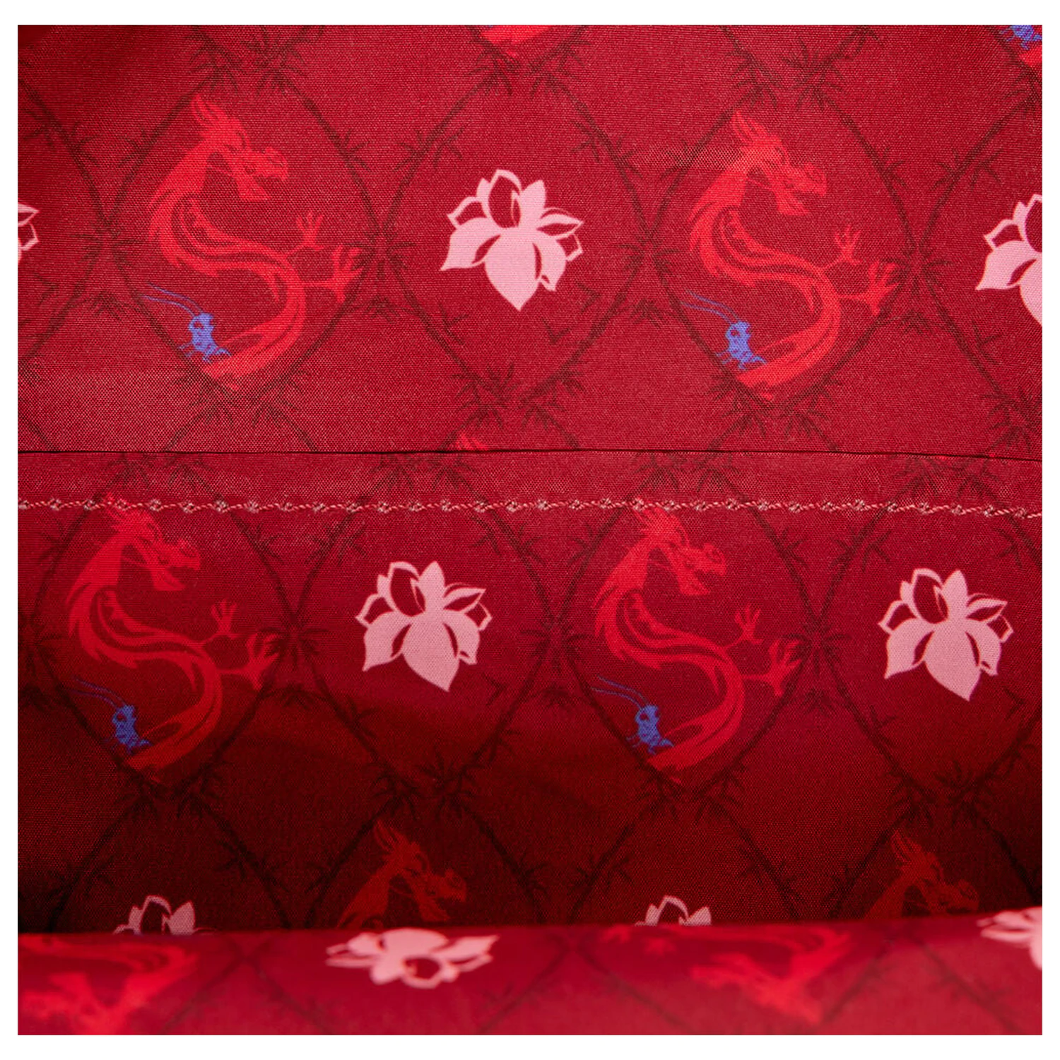 Loungefly Disney Mulan Mushu batoh produktová fotografia