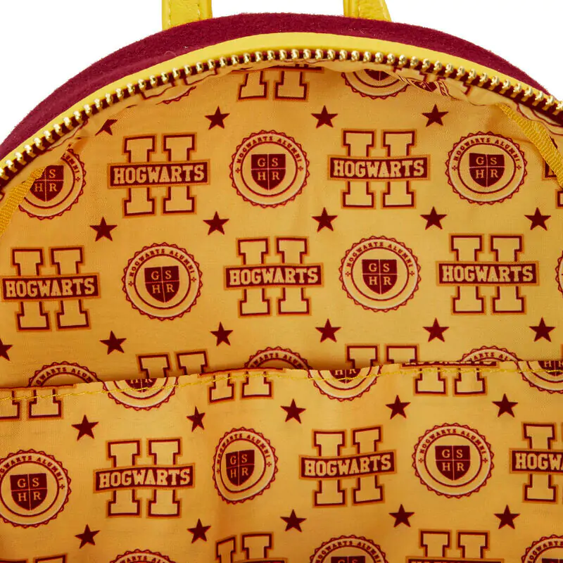 Loungefly Harry Potter Hogwarts Crest Varsity Jacket ruksak 26 cm produktová fotografia