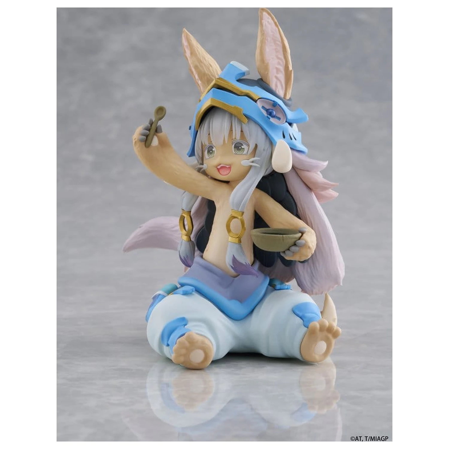 Made in Abyss Desktop Roztomilá PVC figúrka Nanachi (Mealtime ver.) 13 cm produktová fotografia
