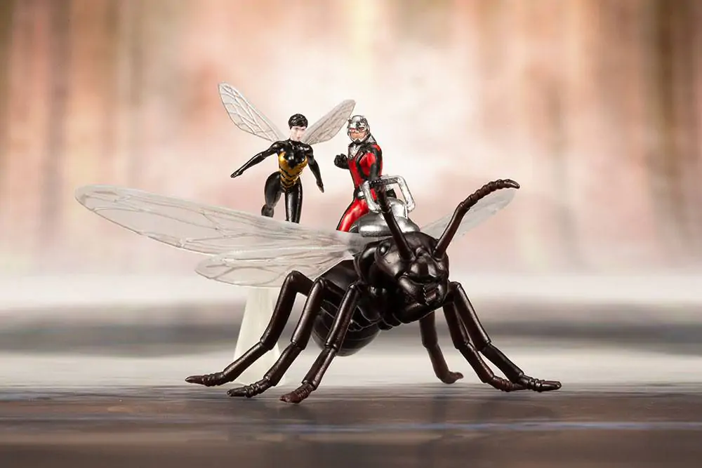 Marvel Comics Avengers Series ARTFX+ PVC Socha 1/10 Astonishing Ant-Man & Wasp 19 cm produktová fotografia