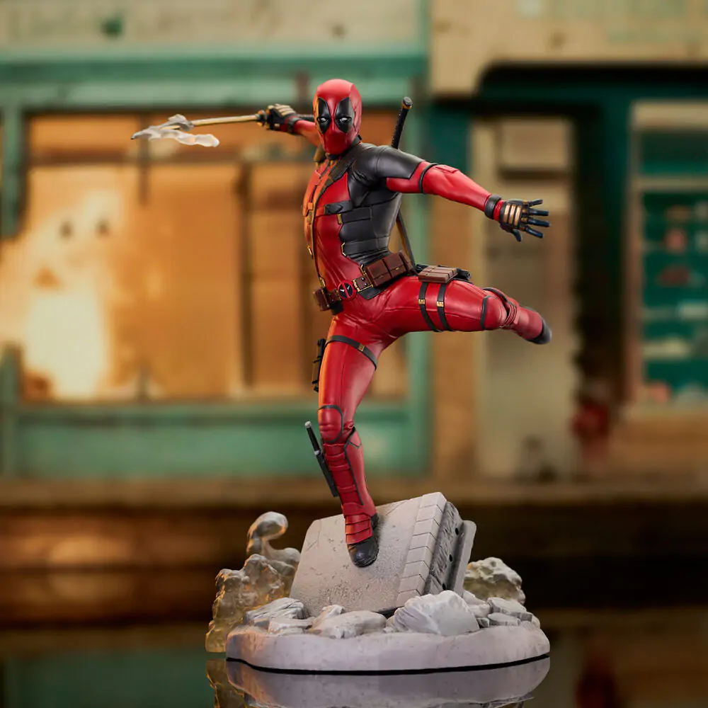 Marvel Deadpool & Wolverine Deadpool figúrka 25cm termékfotó