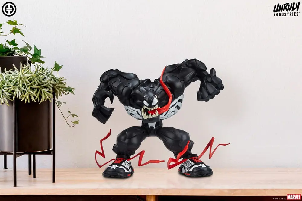 Marvel Designer Series Vinylová socha Venom by Tracy Tubera 23 cm produktová fotografia