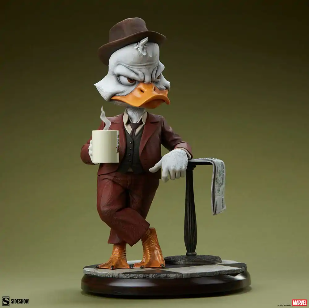 Marvel Premium Format Socha Howard the Duck 28 cm produktová fotografia