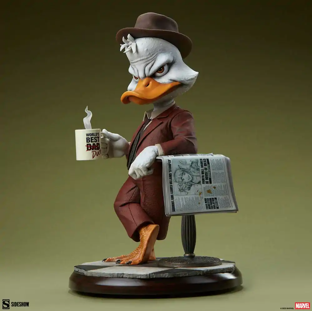 Marvel Premium Format Socha Howard the Duck 28 cm produktová fotografia