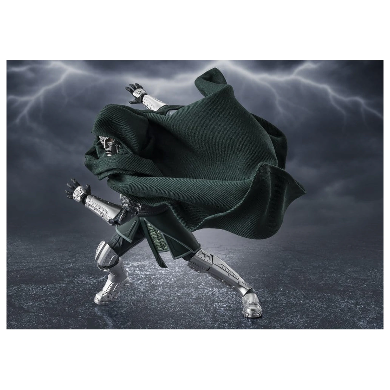 Marvel S.H.Figuarts akčná figúrka Doctor Doom (Avengers: Doomsday) 16 cm produktová fotografia