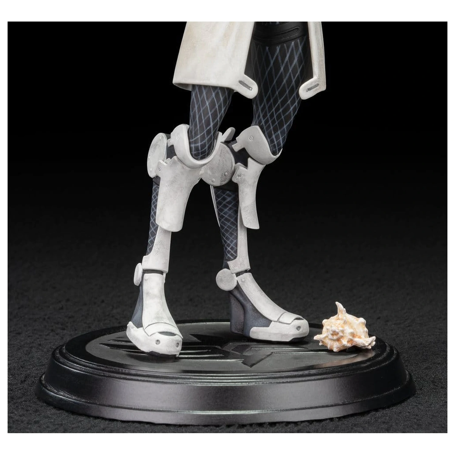 Mass Effect PVC figúrka Mordin Solus 23 cm produktová fotografia