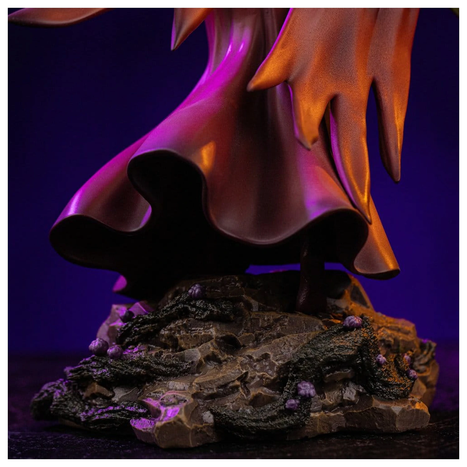 Masters of the Universe Socha Art Scale 1/10 Shadow Weaver 23 cm produktová fotografia