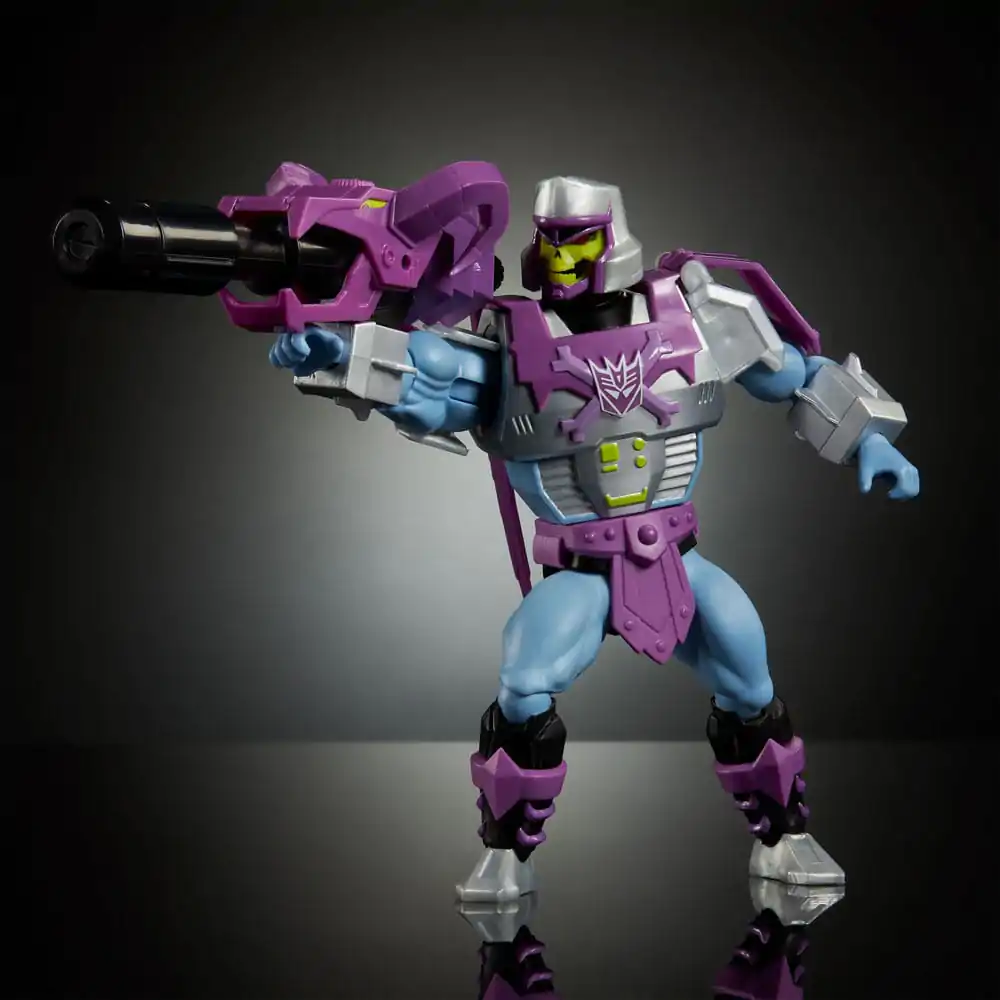 Masters of the Universe x Transformers Akčná figúrka Megatron Armor Skeletor heo European Exclusive 14 cm produktová fotografia