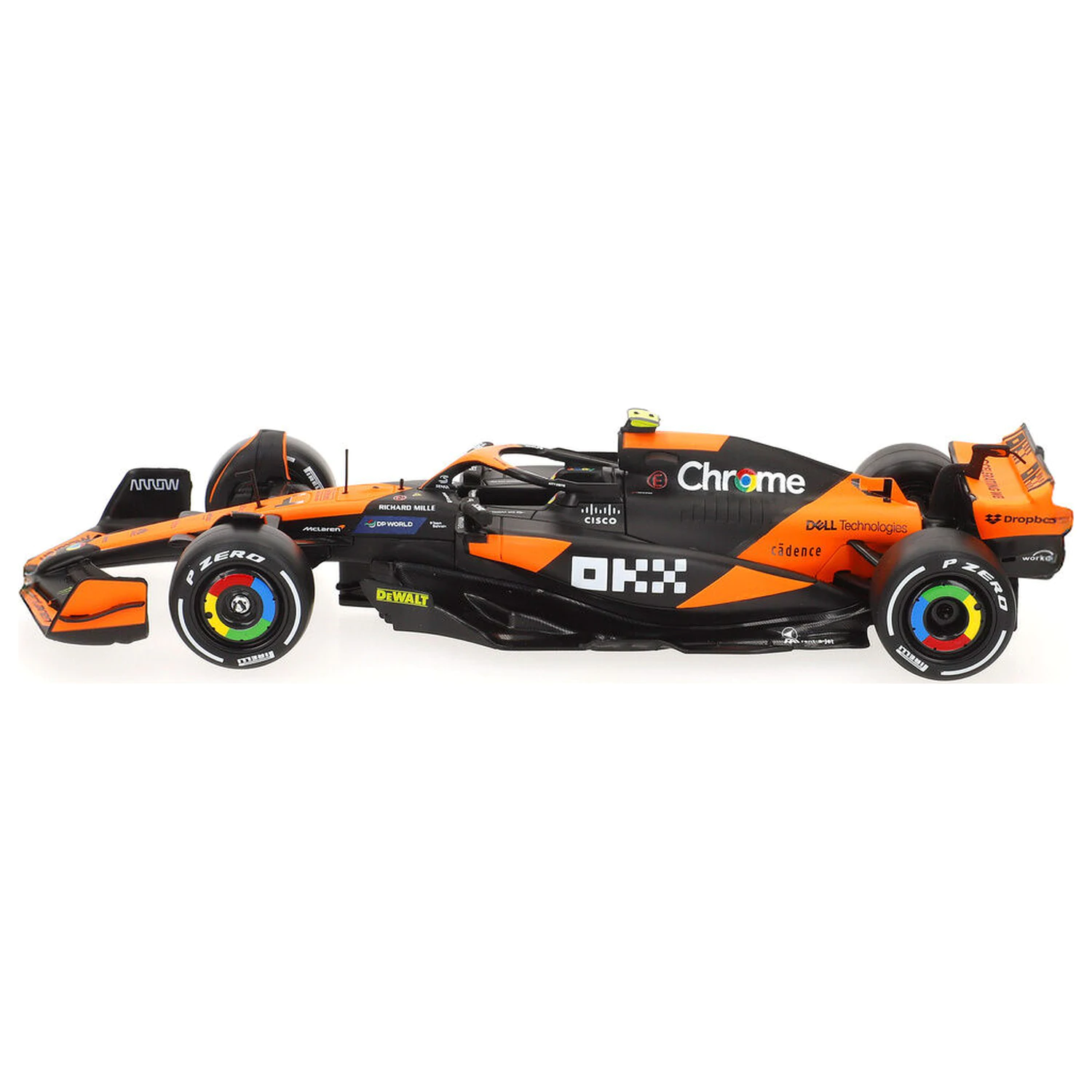 Mclaren Norris MCL38 F1 kovové auto produktová fotografia