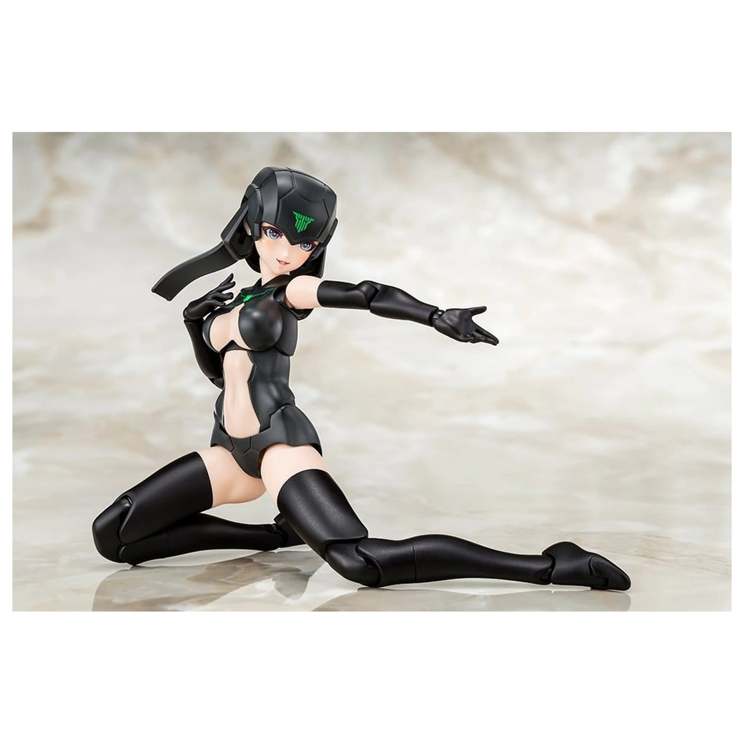 Megami Device Plastic Model Kit 1/1 B1R-L Chassis Kit Skin Color B 16 cm produktová fotografia