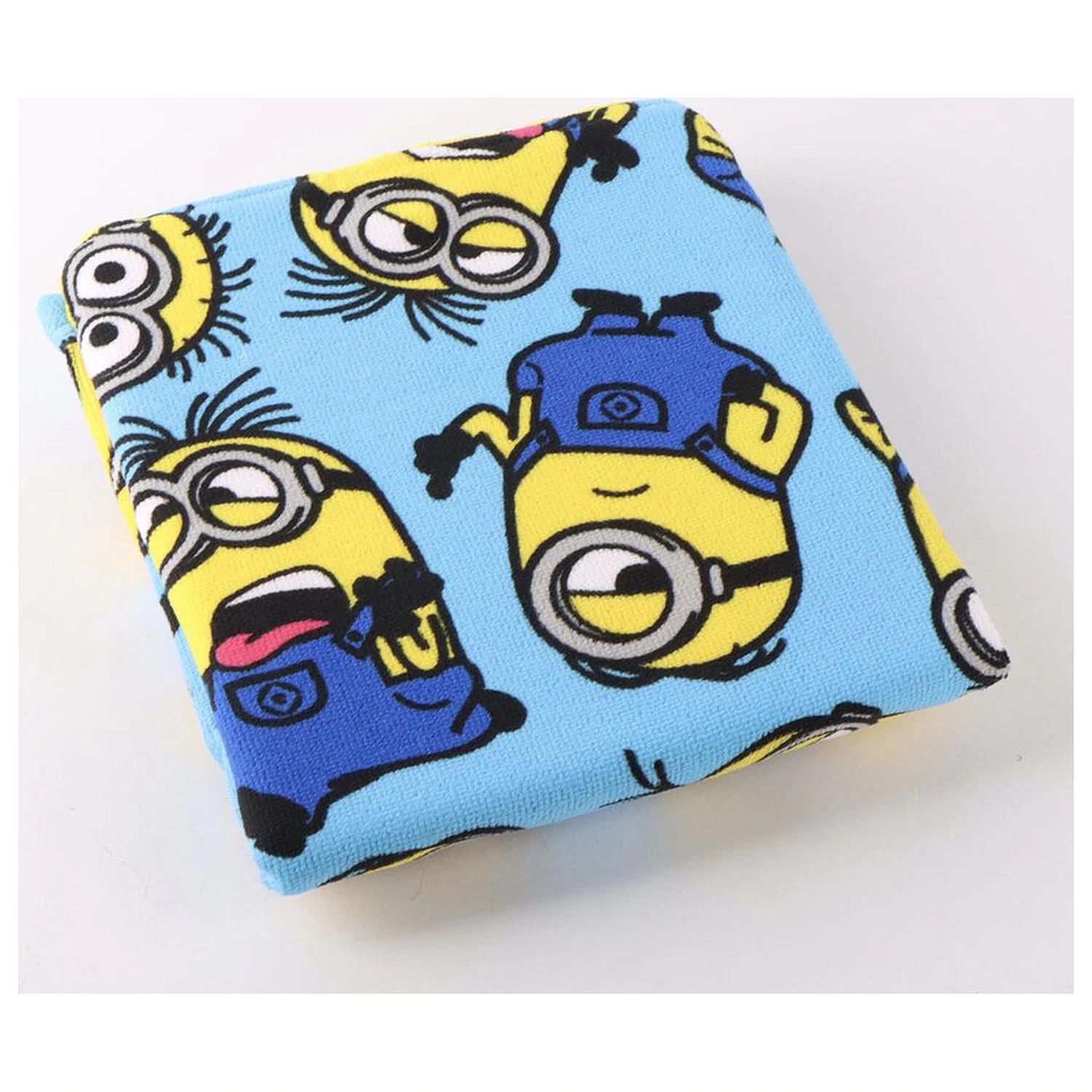 Minions mikrovláknová plážová osuška poncho produktová fotografia
