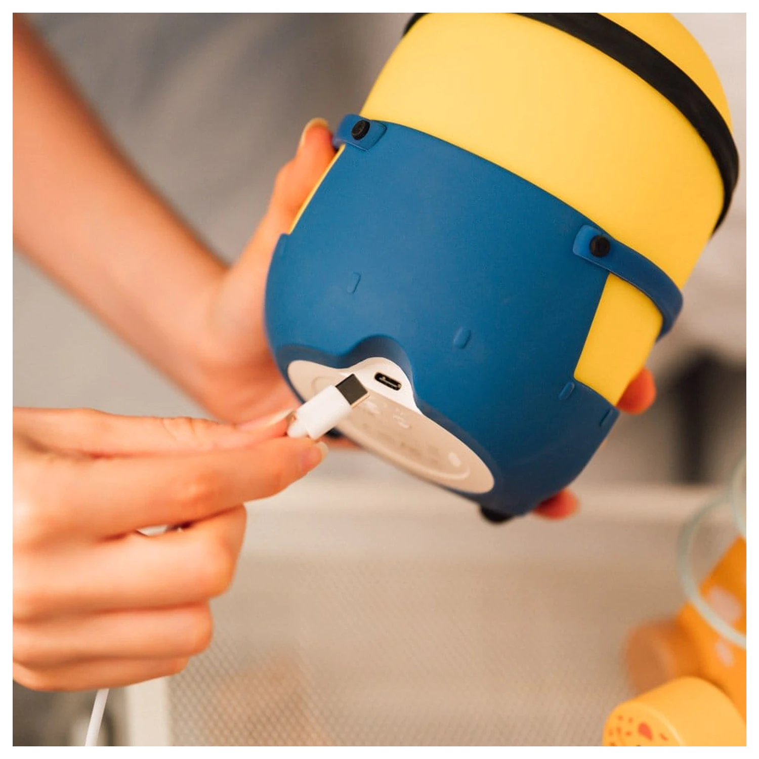 Minions mäkká lampa produktová fotografia
