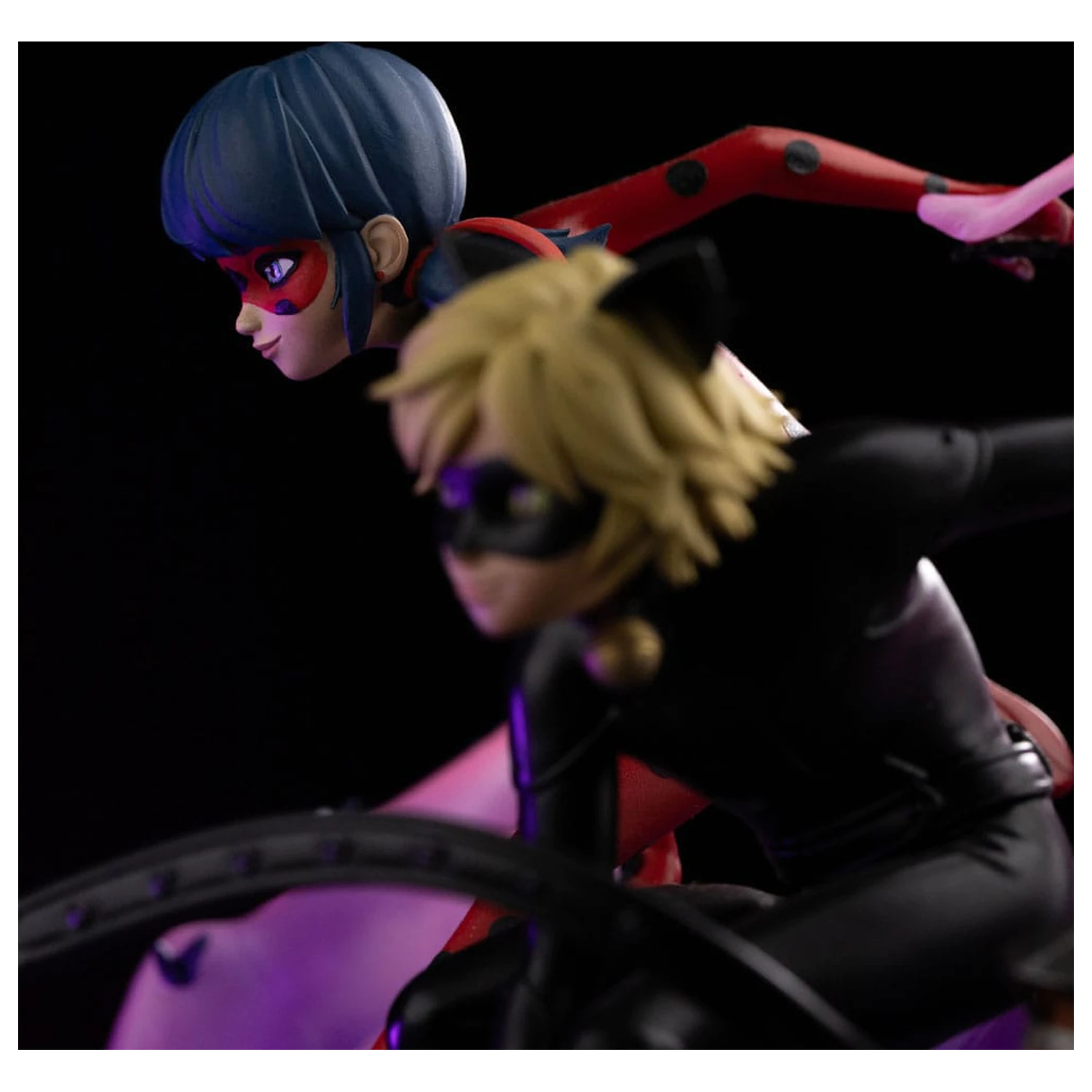 Miraculous Deluxe Art Scale Socha 1/10 Lady Bug a Cat Noir Signed Edition 23 cm produktová fotografia