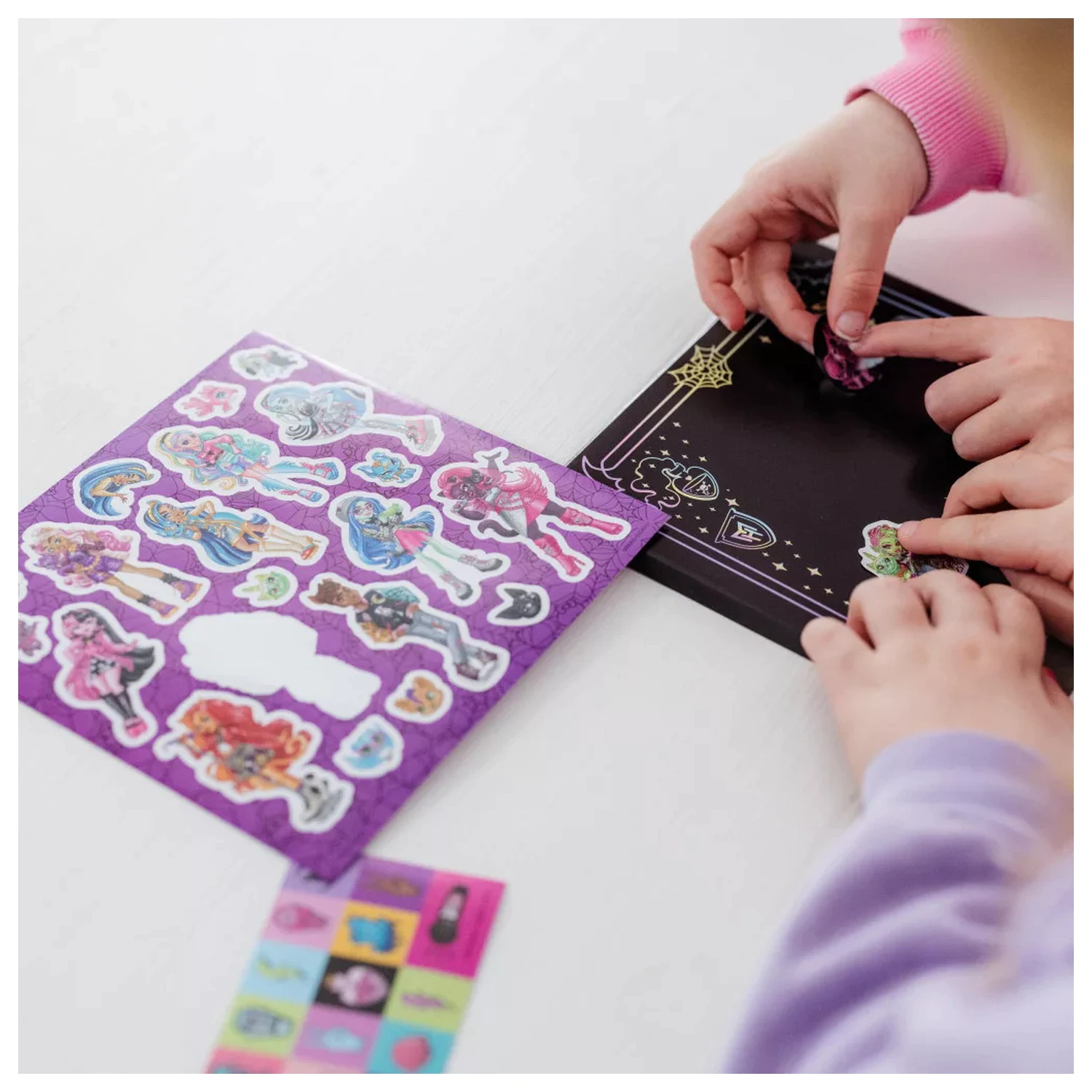 Monster High Dark súprava nálepiek produktová fotografia