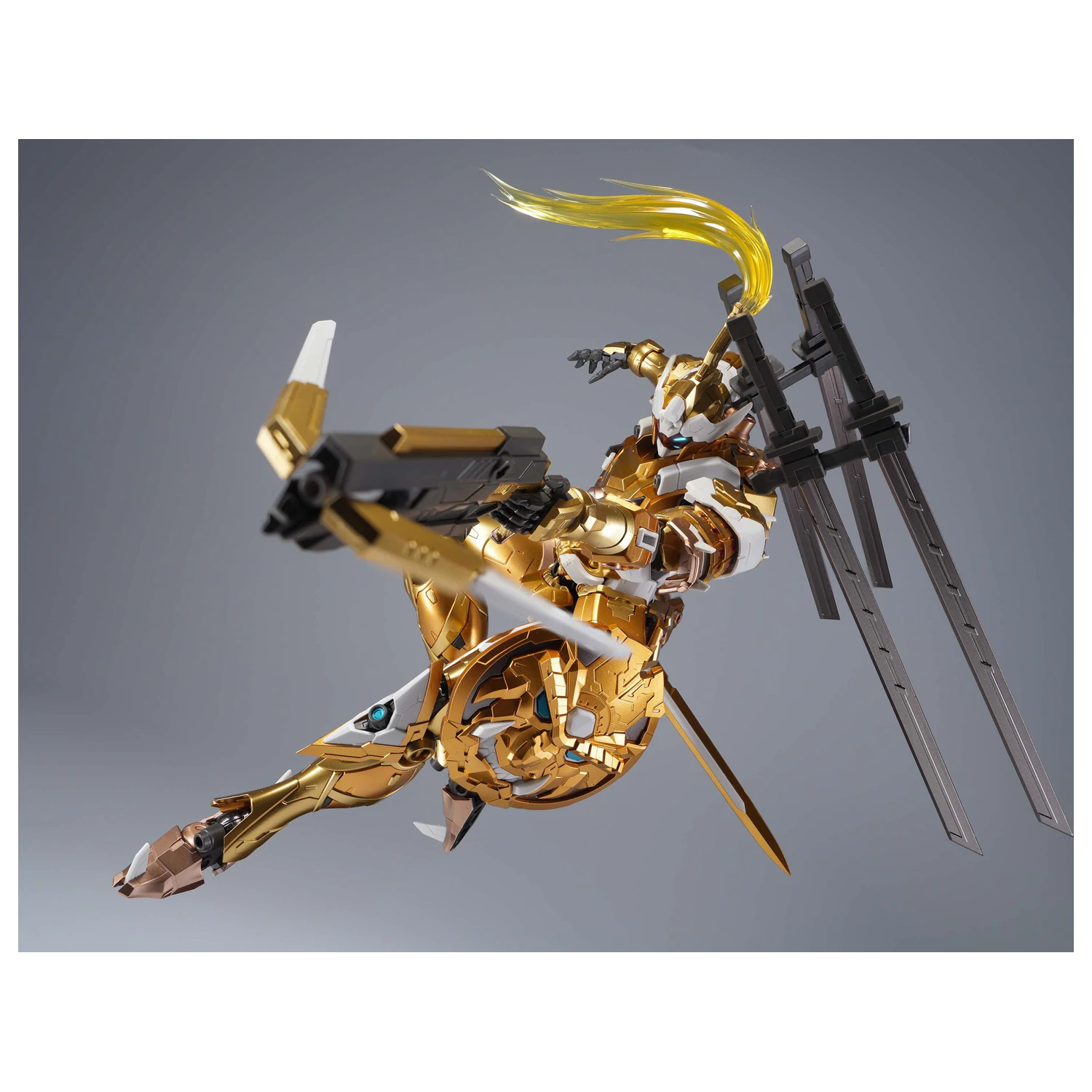 Motor Nuclear MNP-XH08A Type Wei-Yuan Royal Guard model kit 19 cm produktová fotografia