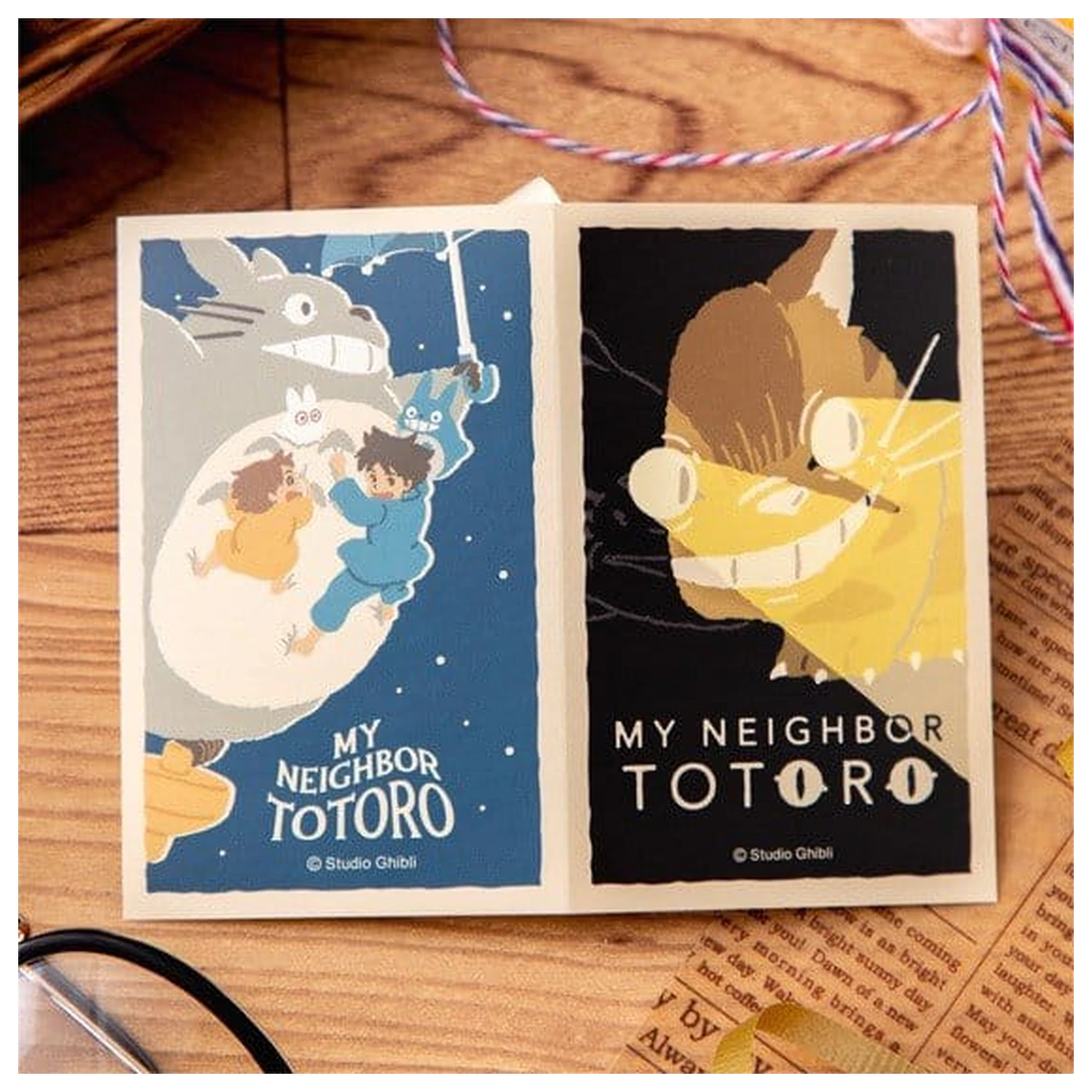 My Neighbor Totoro Nálepka Catbus & Flying Totoro Retro produktová fotografia