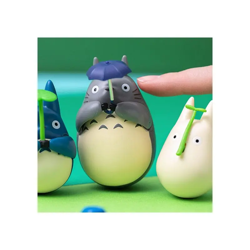 My Neighbor Totoro Guľatá figúrka Big Totoro s listom 7 cm produktová fotografia