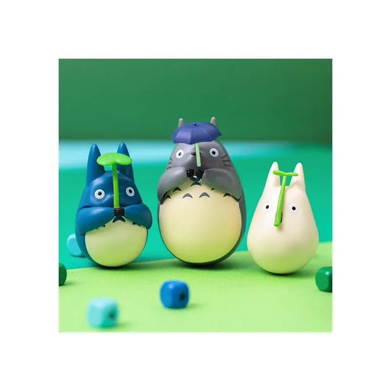 My Neighbor Totoro Figúrka s okrúhlym dnom Malý Totoro s listom 5 cm produktová fotografia